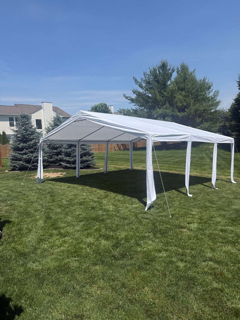 20x20 Tent